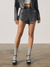 SURIMA Women's Zipper Front PU Leather Ruffle Hem Loose Shorts, Fashion